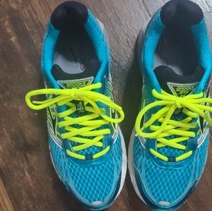 Brooks adrenaline gts 14